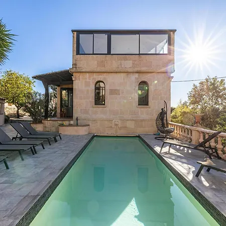 Villa Luxurious With Heated Pool 6br-12p -